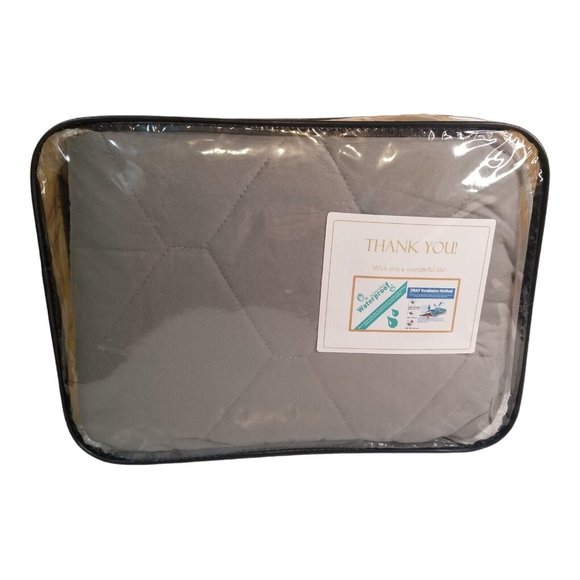 Waterproof Twin Size Mattress Protector Quiet Mattress Pad Bed Cover Deep Pocket - Picture 2 of 3